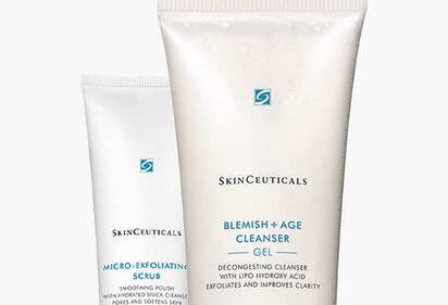 What Causes Fine Lines + Wrinkles Image